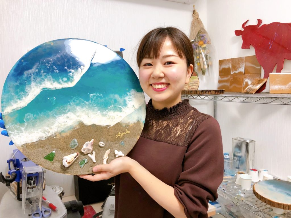 作品、レジンのクリエイティブな作品が集まるポートフォリオ